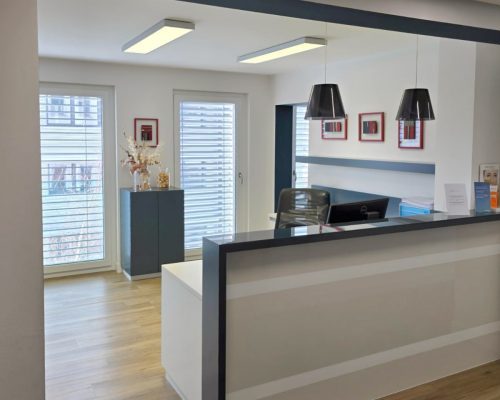 Clínica MediCapilar Friburgo Clínica MediCapilar Friburgo